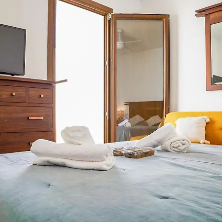 La Casita Verde, Con Parking