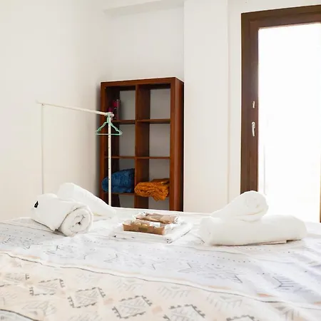La Casita Verde, Con Parking Apartment